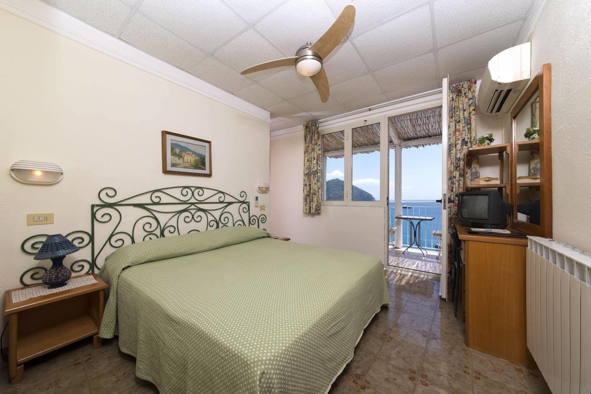 Hotel La Palma Sant'Angelo  Zewnętrze zdjęcie